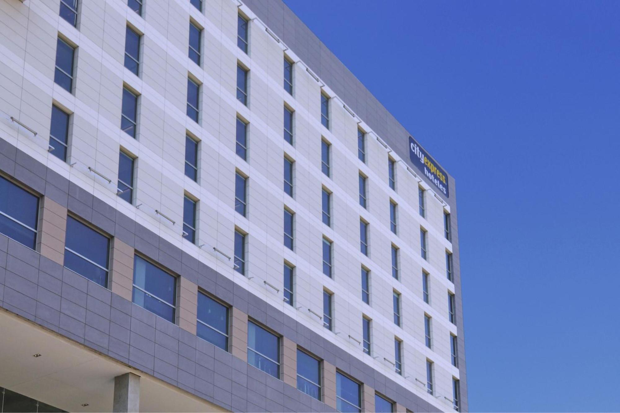 City Express By Marriott Monterrey Universidad Экстерьер фото