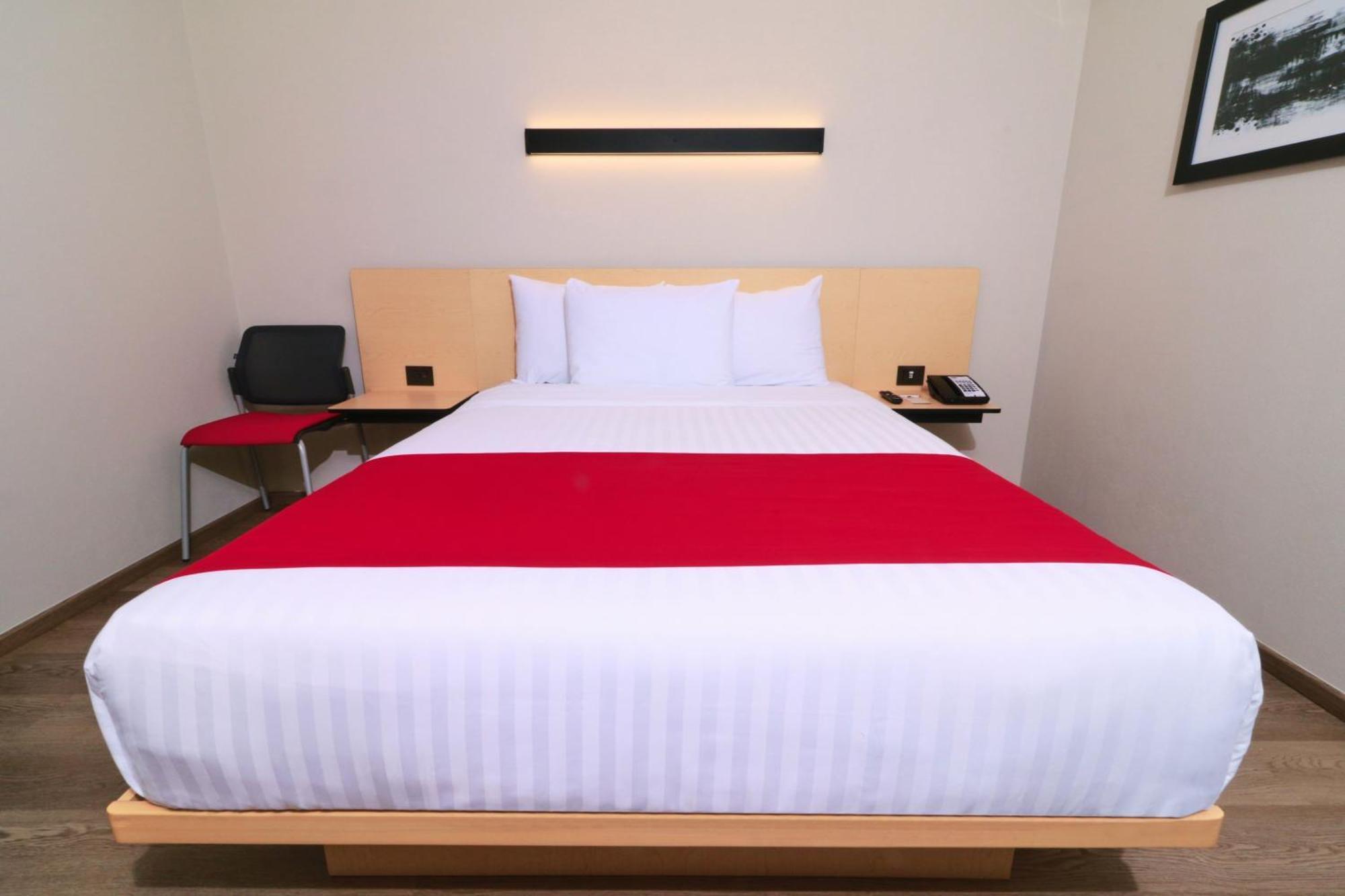 City Express By Marriott Monterrey Universidad Экстерьер фото