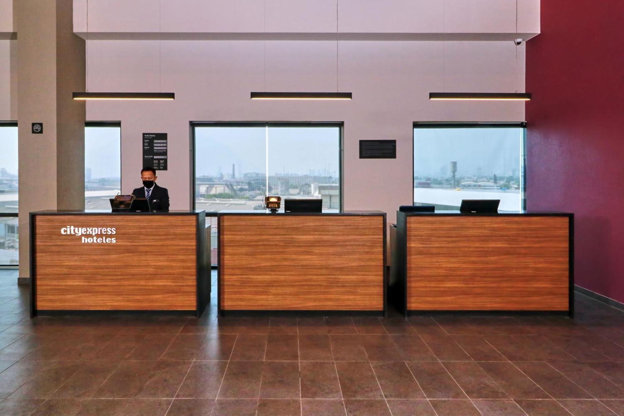 City Express By Marriott Monterrey Universidad Экстерьер фото